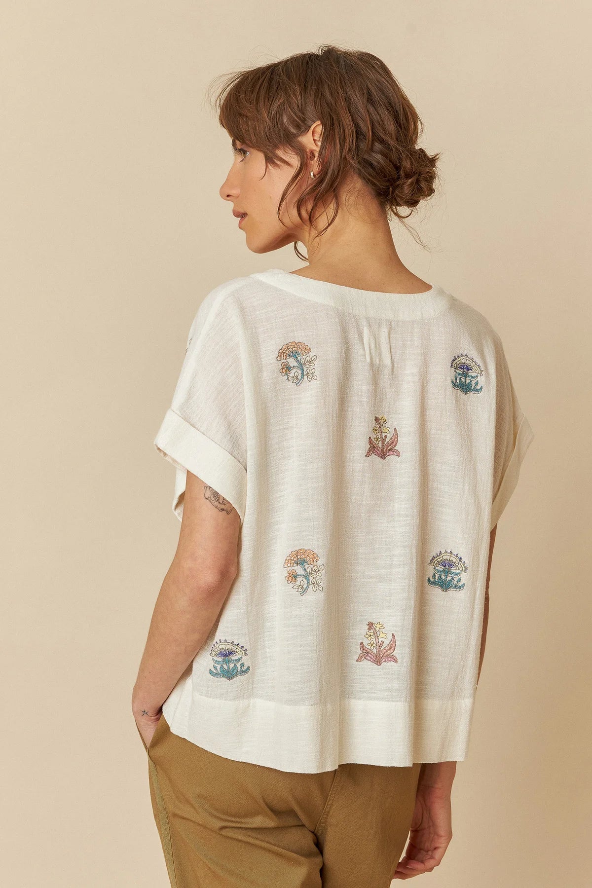 Short-Sleeve Embroidered Shirt