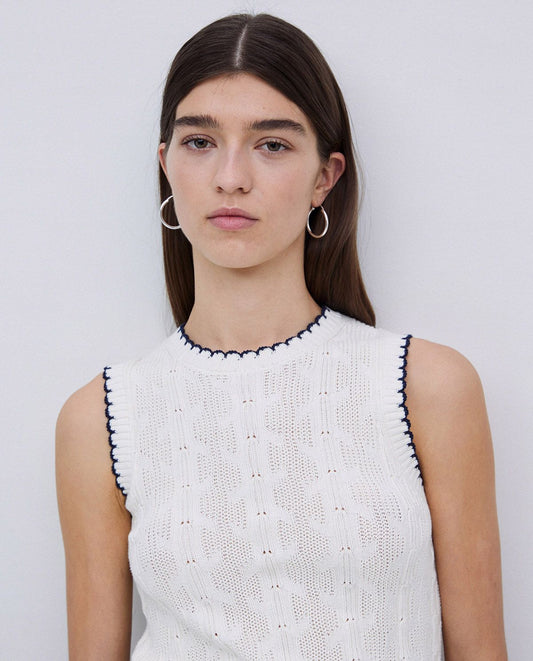 Monochrome Knitted Top