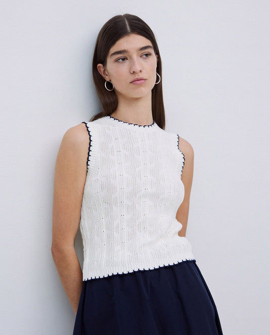 Monochrome Knitted Top