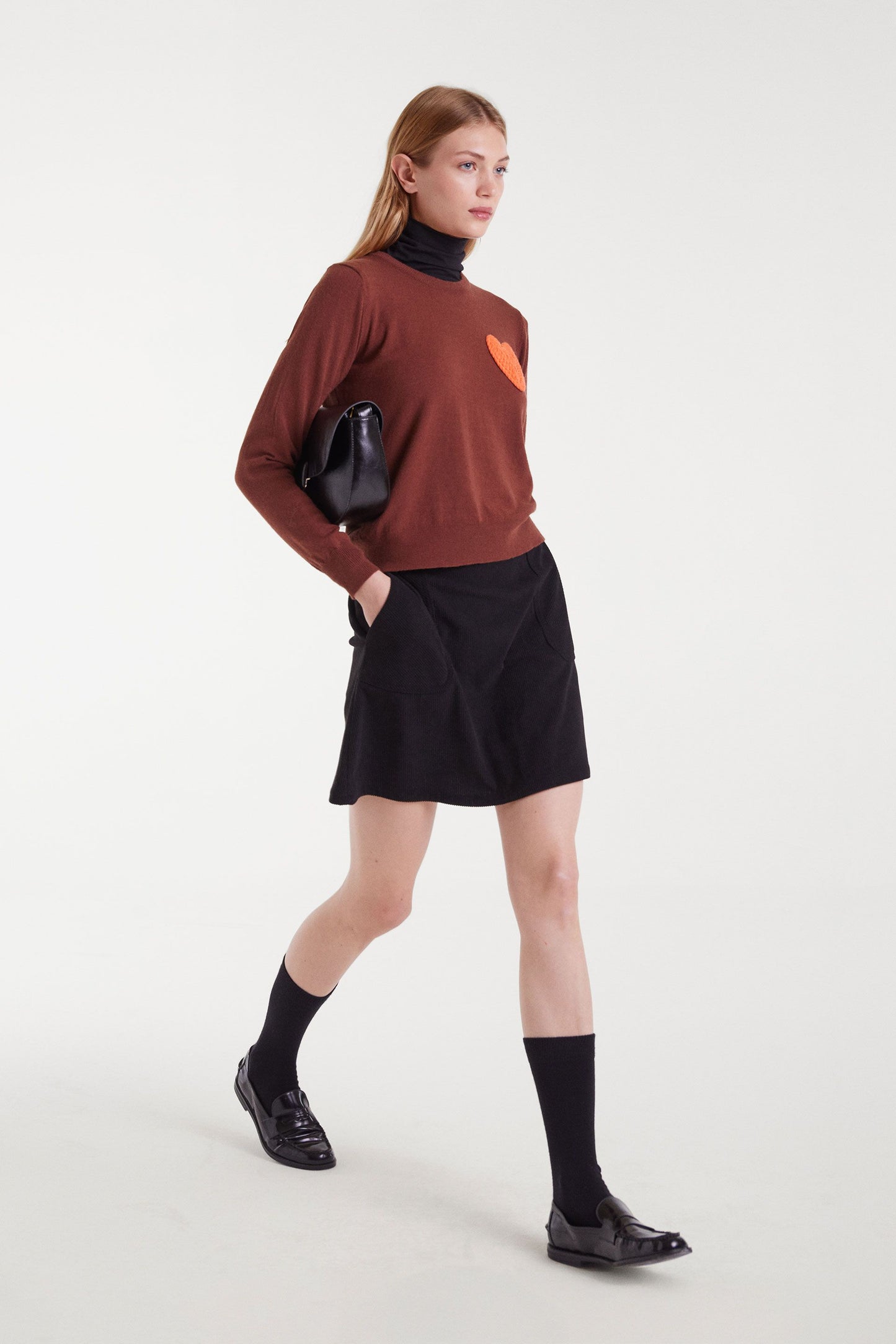 Burgundy knitted Sweater with Heart Print