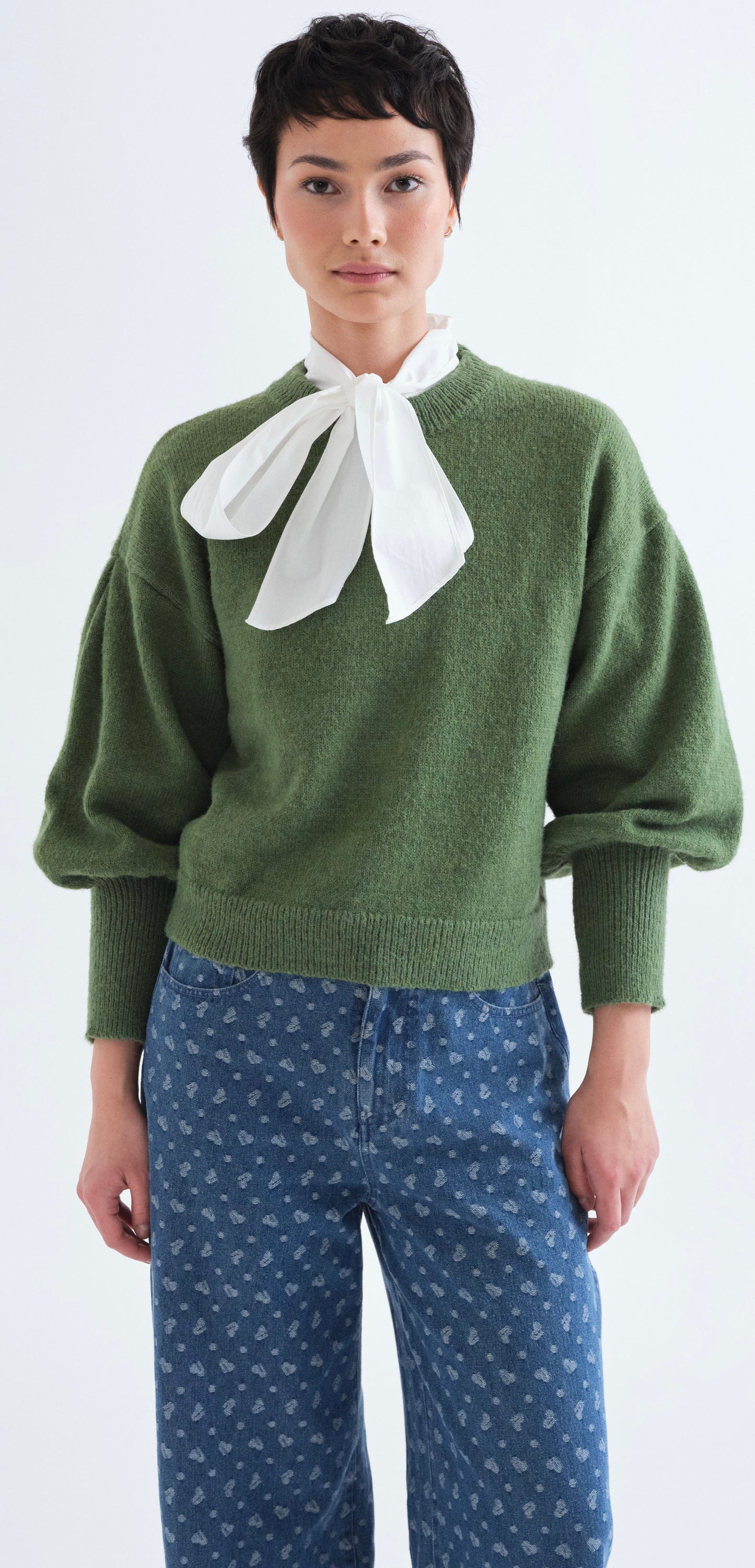 Basic Long Sleeve Sweater with Green Knit