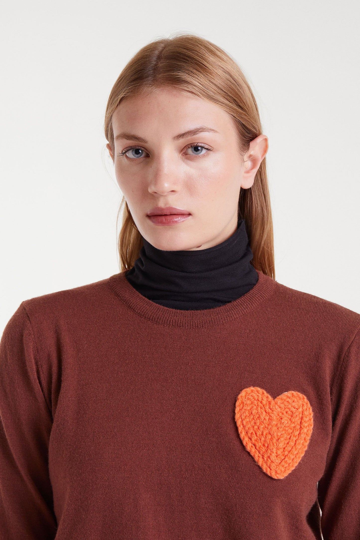 Burgundy knitted Sweater with Heart Print