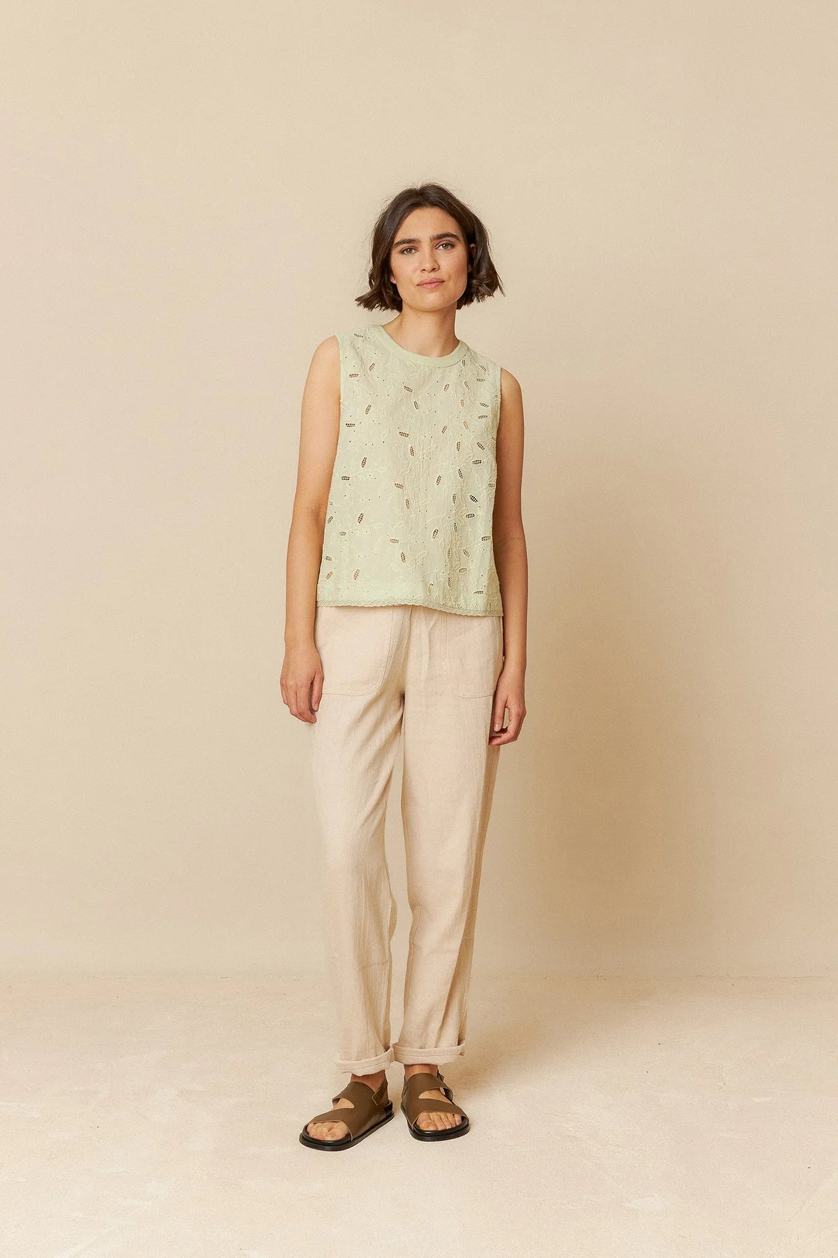 Lace Sleeveless Combined T-Shirt