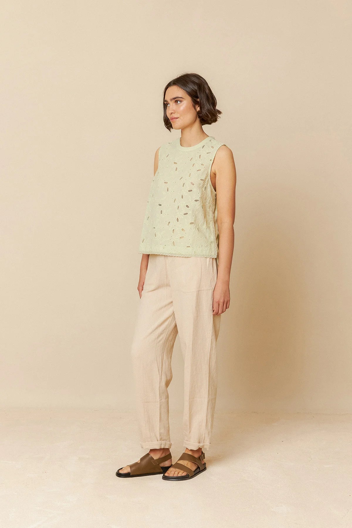 Lace Sleeveless Combined T-Shirt