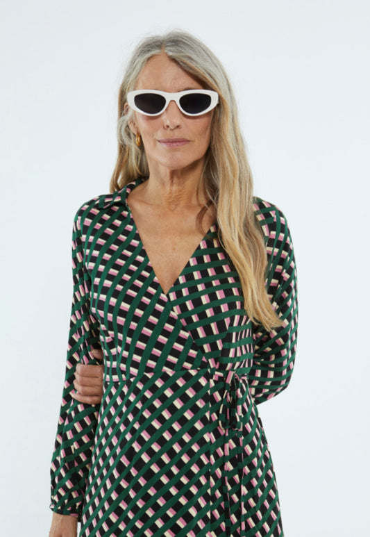 Midi dress with geometric print and a crossed design