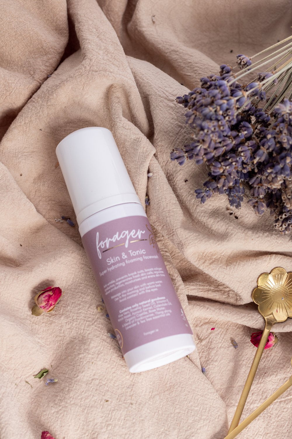 Skin & Tonic Super Hydrating Foaming Facewash