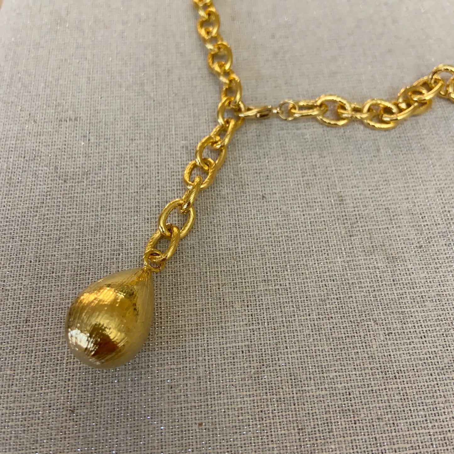 Adjustable Necklace With Gold ball Detail