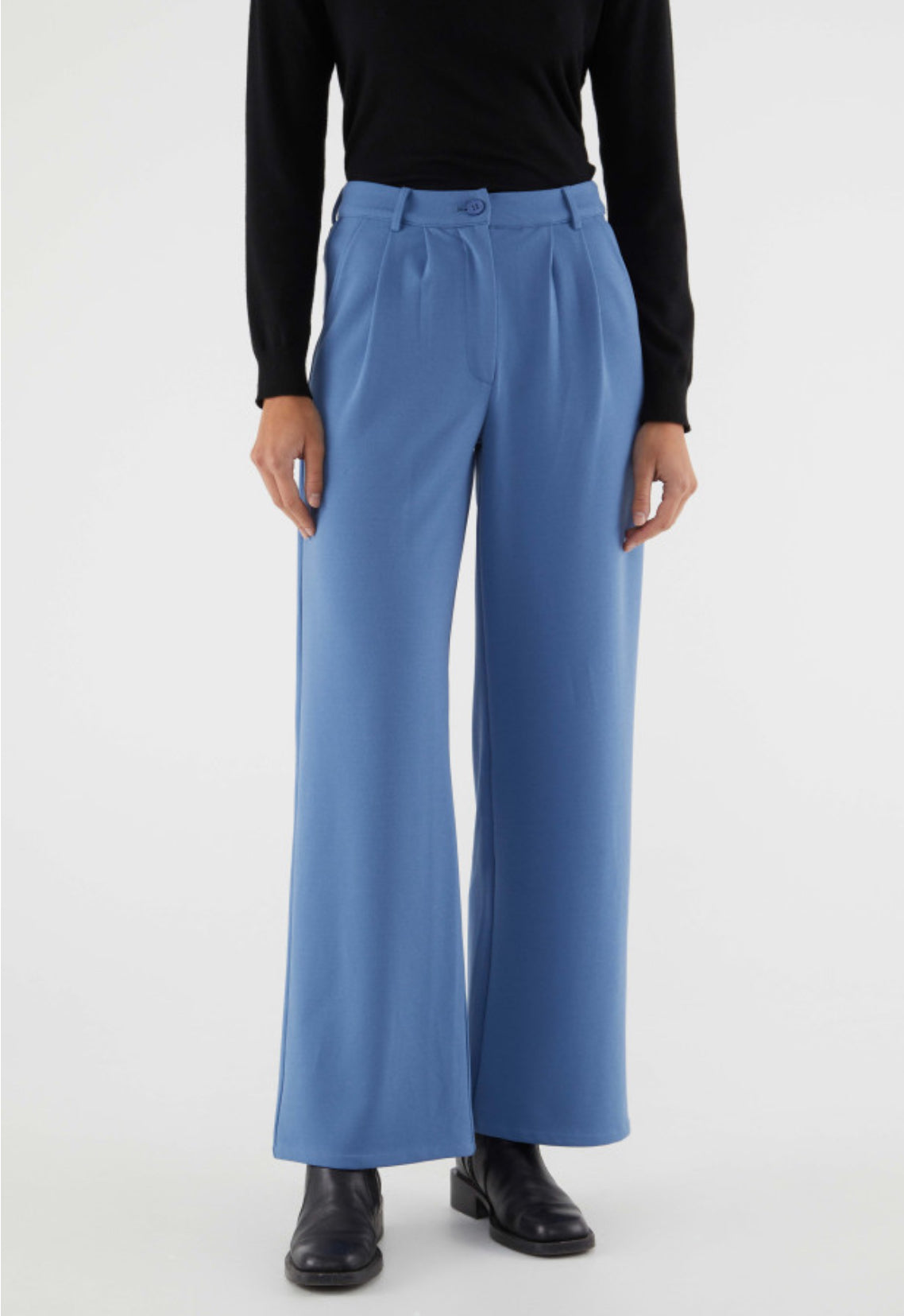 Blue dress pants with pleats