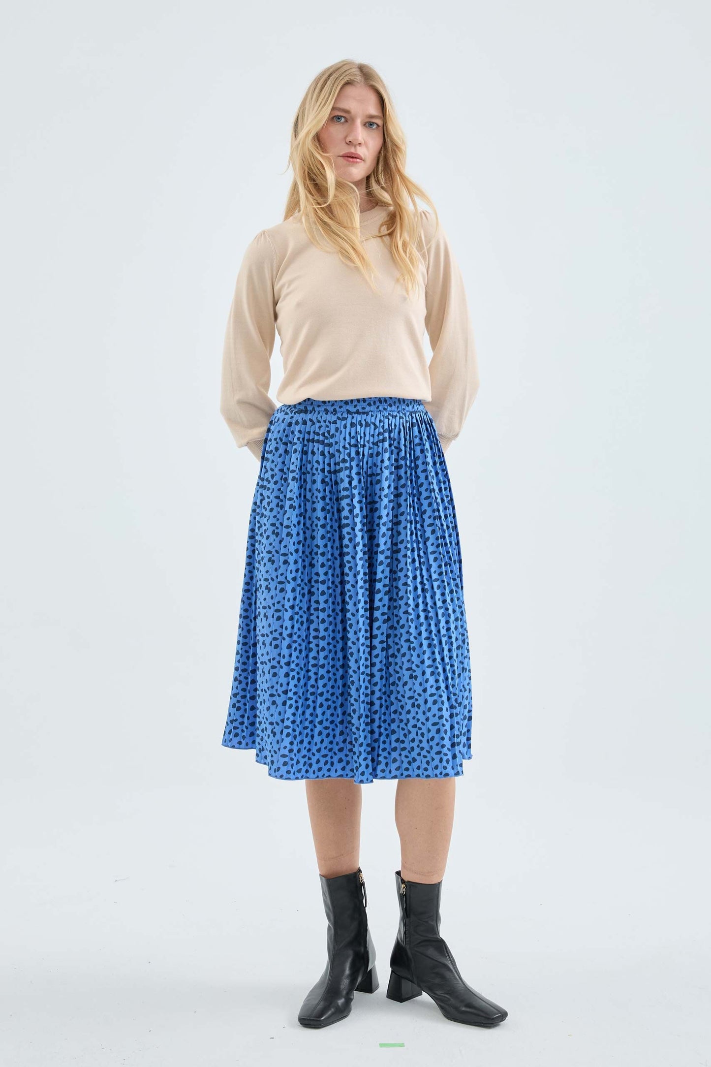 Blue polka dot pleated midi skirt
