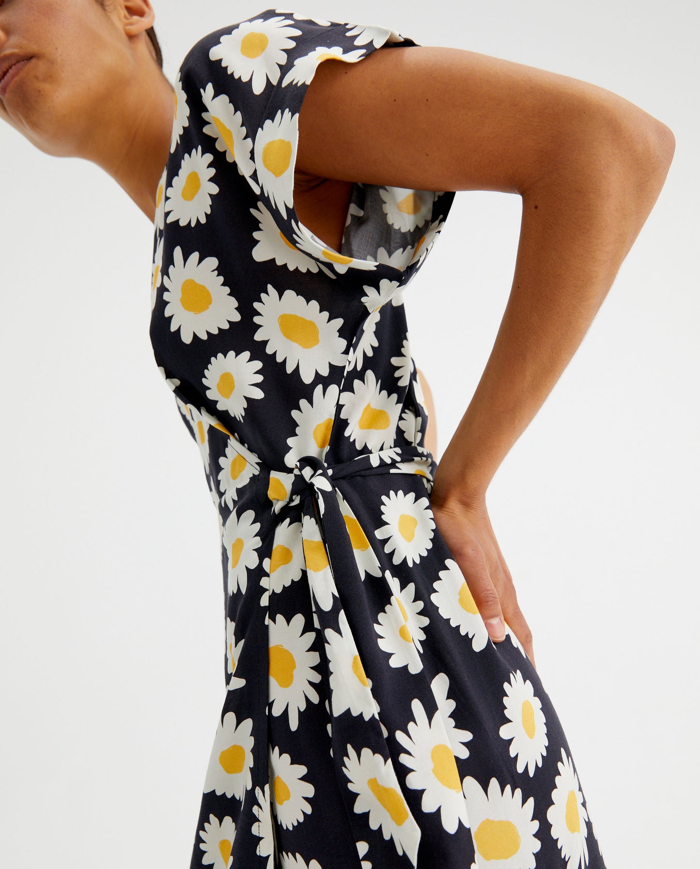 Daisy Print Midi Dress