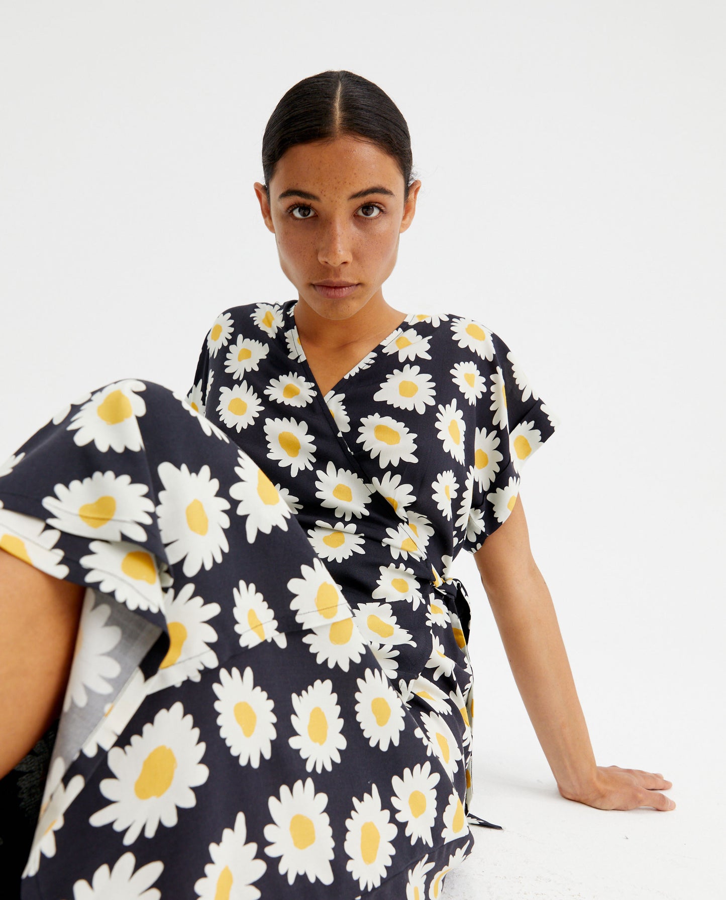 Daisy Print Midi Dress